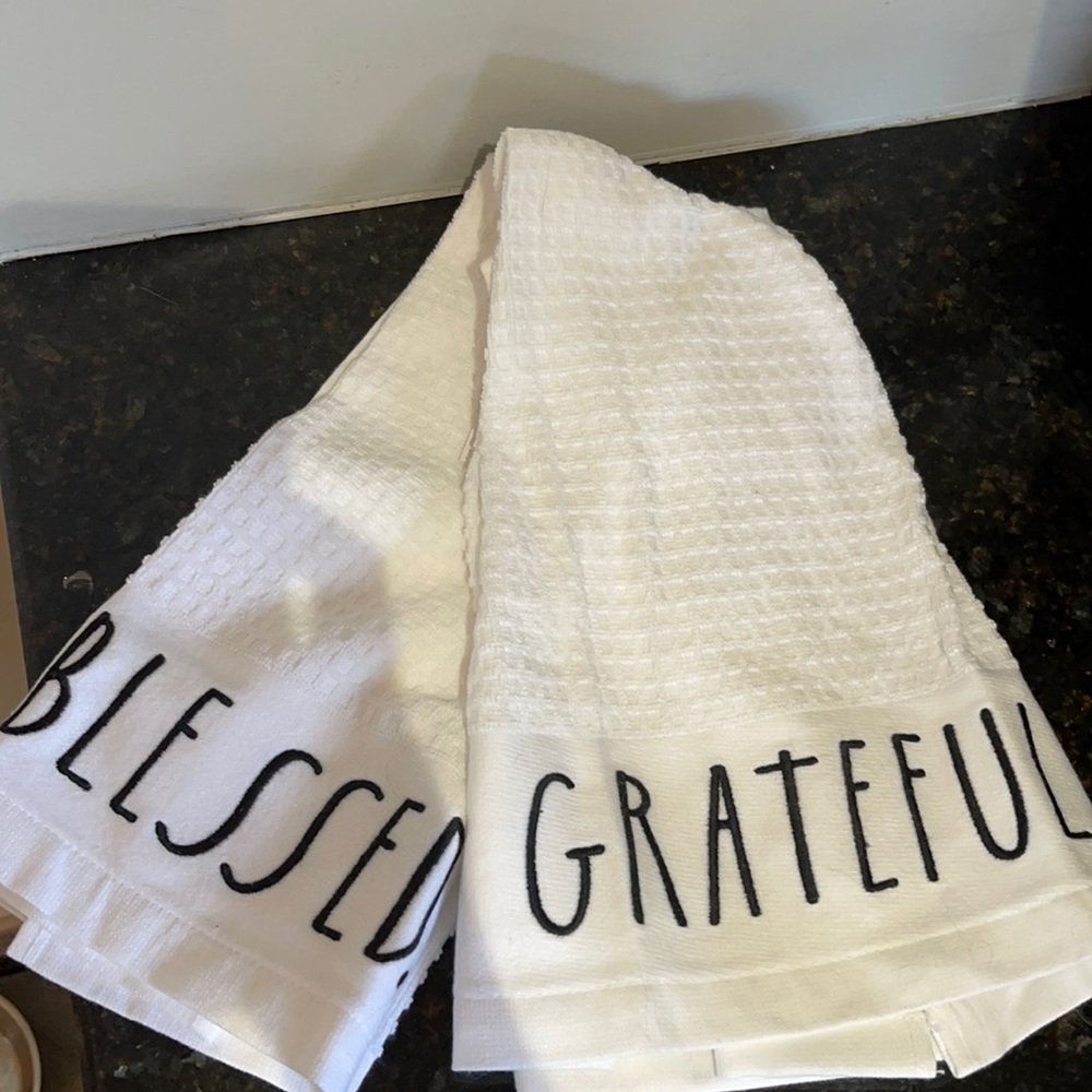 Rae Dunn - GRATEFUL/BLESSED - tea towels